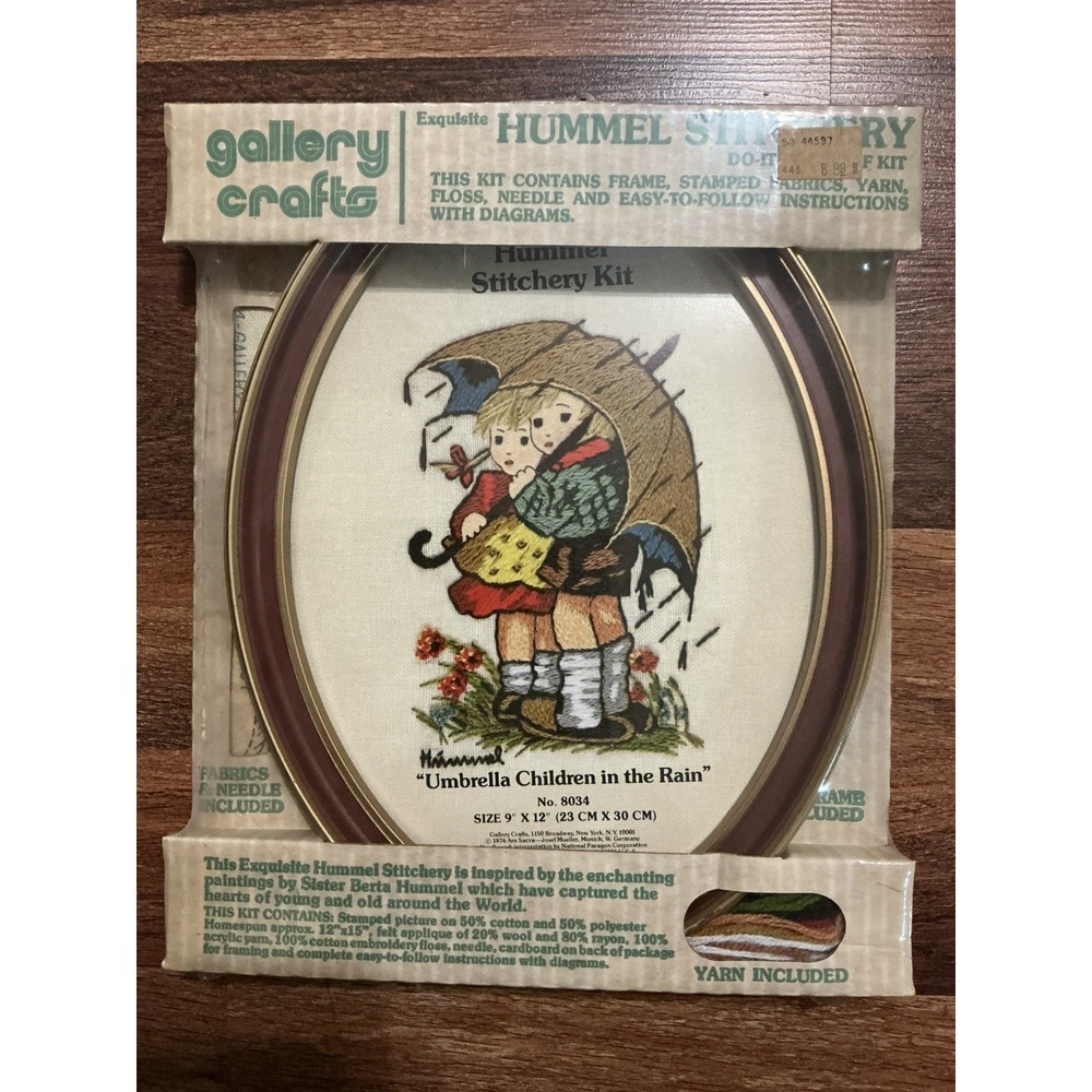 VTG 1976 Exquisite Hummel Stitchery UMBRELLA CHILDREN IN THE RAIN #8034 9"x12"